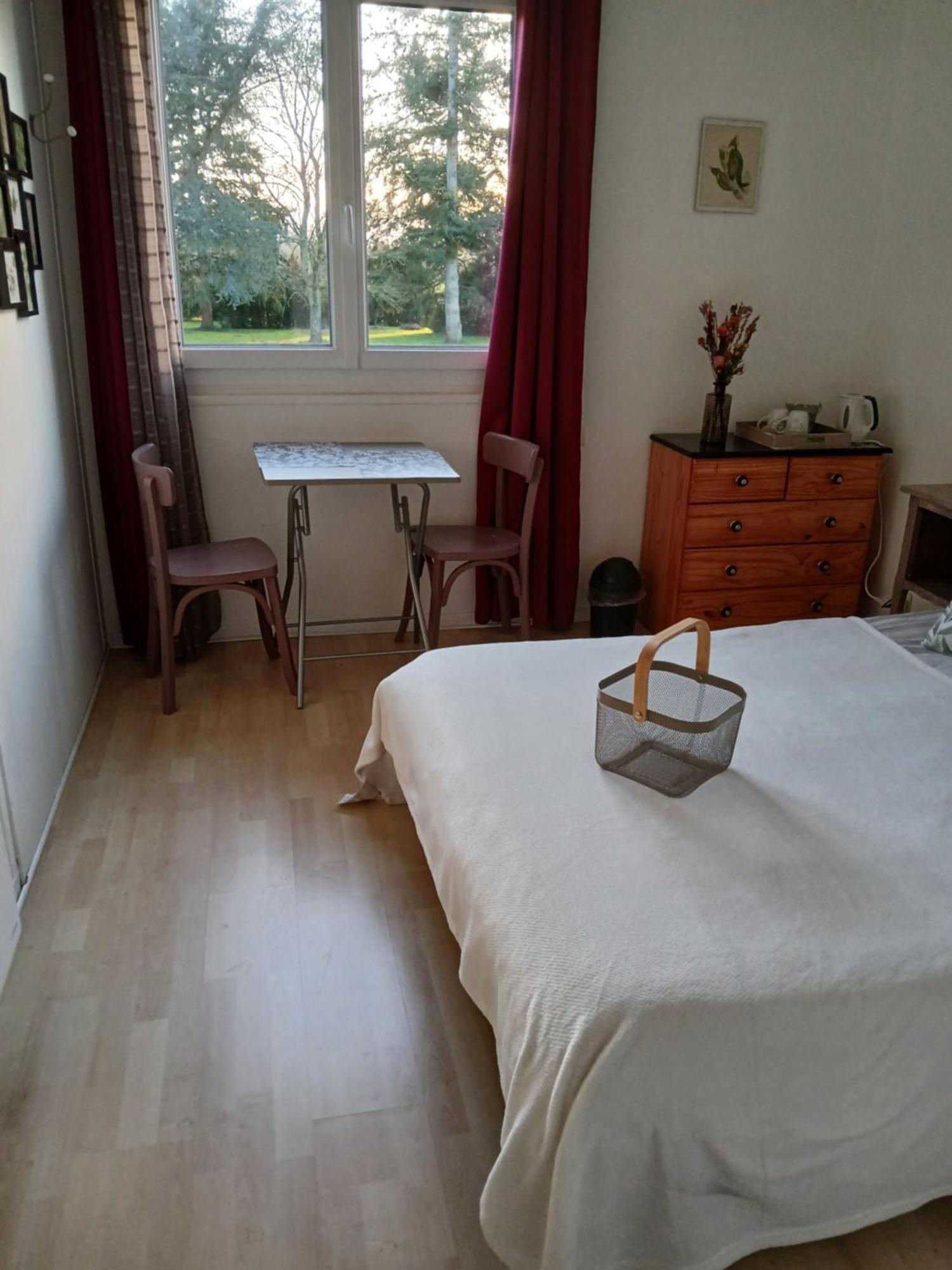 Bed and Breakfast Domaine Des Ifs à Le Pin  Extérieur photo